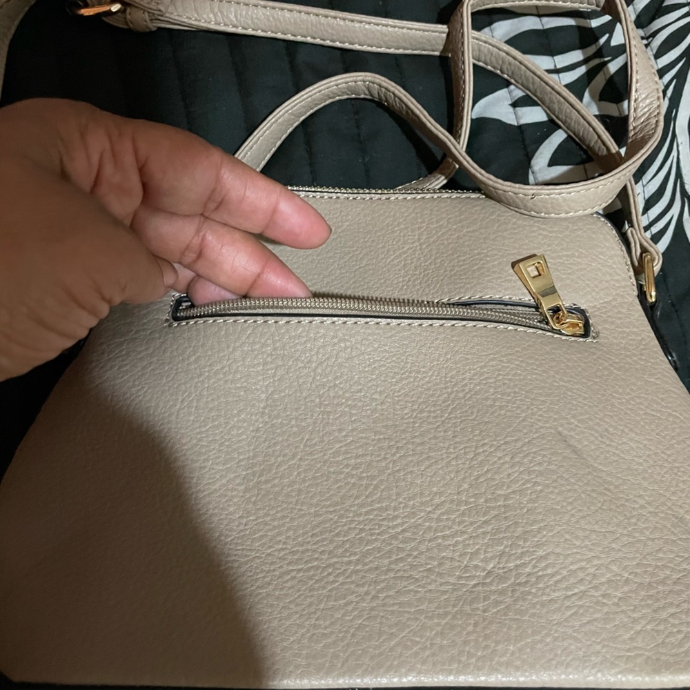 Purse - Picture 2 of 3